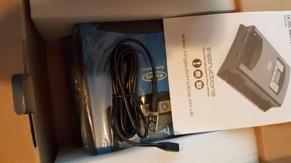 Unboxing Ring RSCDC30 charger and MPPT controller for use with motorhome or boat 12v 24v systems